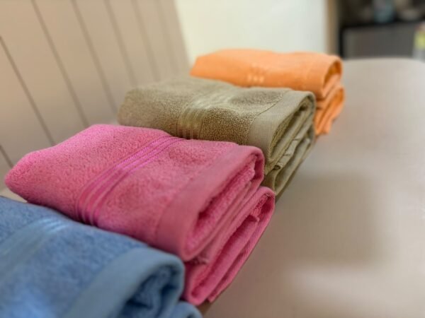 Vanilla Hand Towel